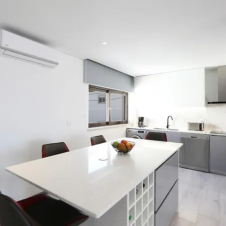 Sea View By Mateus & Justiniano Apartman *
