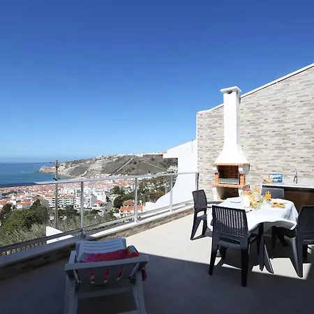 Sea View By Mateus & Justiniano * Nazaré