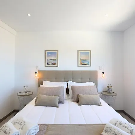 Sea View By Mateus & Justiniano Nazaré